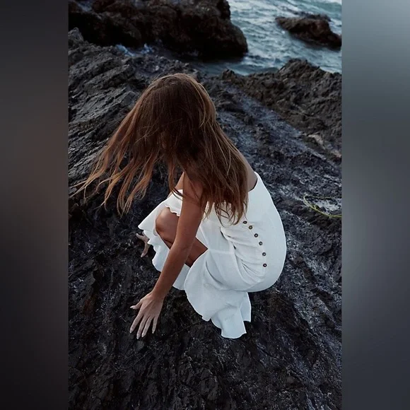 NWOT FREE PEOPLE Made Me Blush Midi Dress In White MSRP $98 Size M - Picture 3 of 11